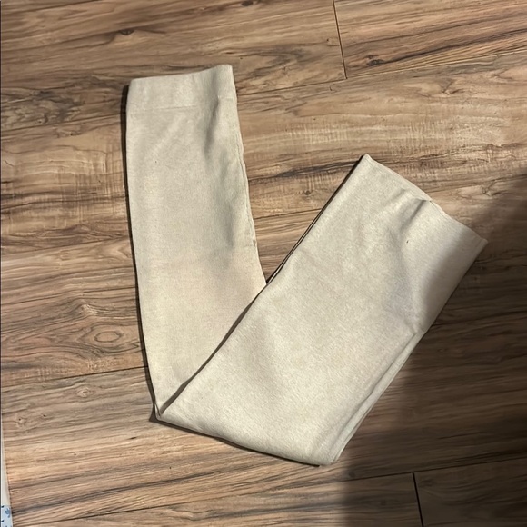 Elegant Beige Women's Pants & Vest Set - Picture 4 of 6